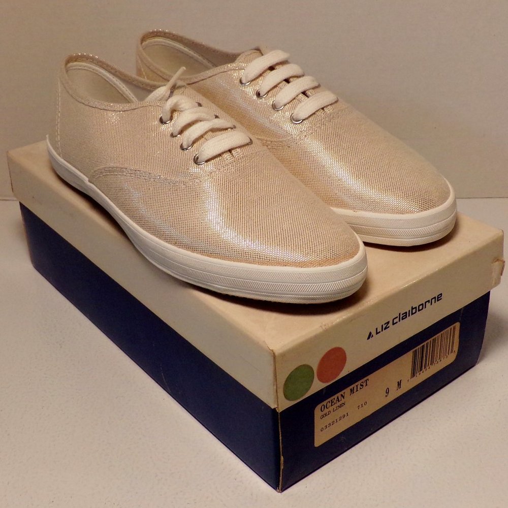 NIB LIZ CLAIBORNE Ocean Mist Lace Up Canvas Gold 9